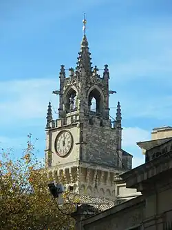 L'horloge et le jacquemart sur la tour de l'Hôtel de Ville