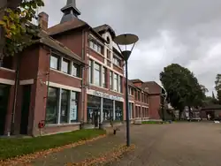 Le Centre Culturel Jean Ferrat.