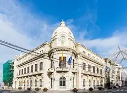 Description de cette image, également commentée ci-après