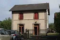 L'ancien bâtiment voyageurs.