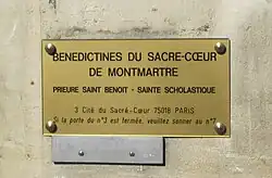 Au no&nbsp;3, cité du Sacré-Cœur.