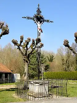 Calvaire, rue Gérard de Seroux