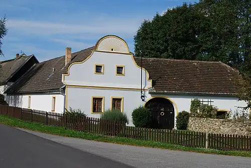 Architecture rurale d'inspiration baroque.