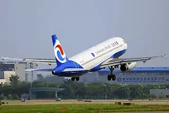 A320-233 de la compagnie au décollage