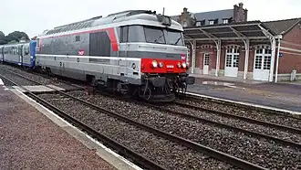 BB 67438 en tête d'une RRR à Chaulnes.