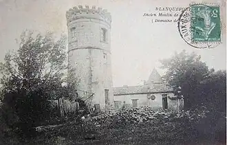 L'ancien moulin de Grattequina.