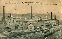 Sur une carte postale vue générale d'une zone industrielle.