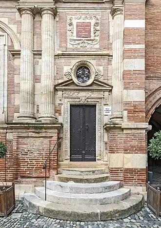 Assézat : porte d'accès au bureau du marchand.