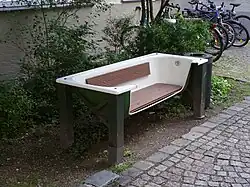 Baignoire tranformée en banc public à Munich
