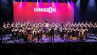 Description de cette image, également commentée ci-après