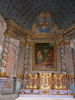 Le retable et le tabernacle.