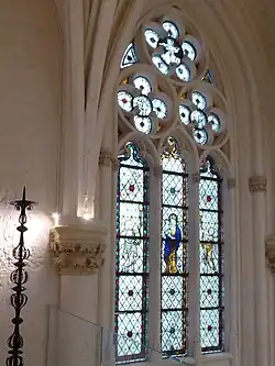 Vierge à l'Enfant entourée d'angesbaie n° 2.