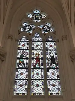 Saint encadré de deux personnagesbaie n° 4.