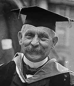 Photographie en noir et blanc représentant Paul d'Estournelles de Constant.