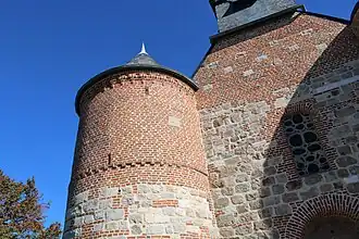 La tour nord reconstruite en 1924.