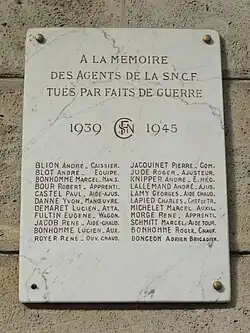 Plaque à la mémoire des cheminots tués lors de la guerre 1939-1945.