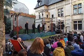 Barrage Barrage lors de Orbis Pictus.