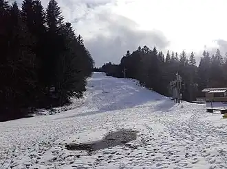 Vue aérienne de la station.
