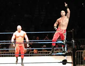 Les Basham Brothers pendant leur entrée