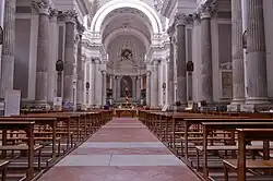 Intérieur de la basilique.