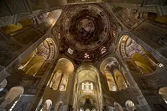 Basilique Saint-Vital de Ravenne (VIe&nbsp;siècle).