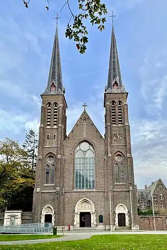 La basilique Notre-dame-de-Lourdes, à Oostakker