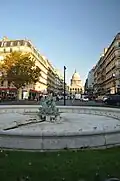 Vue sur la rue Soufflot et Panthéon.