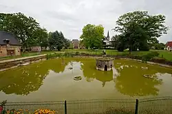 Bassin du parc de la mairie de Saint-Jacques-sur-Darnétal