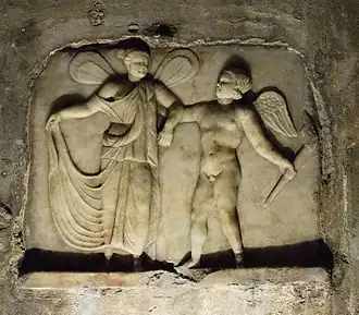 Bas-relief représentant Psyché et Éros , mithréum de Santa Maria Capua Vetere.