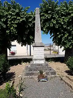 Monument aux morts.