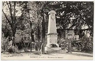 Le monument aux morts.