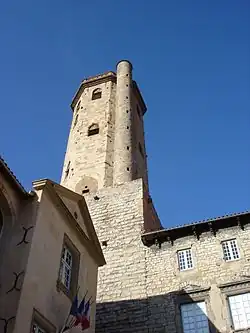 Beffroi de Millau, France, XVIIe&nbsp;siècle (1613 à 1617). Construit sur la tour carré "des Rois d'Aragon" du XIIe siècle (attesté en 1172)
