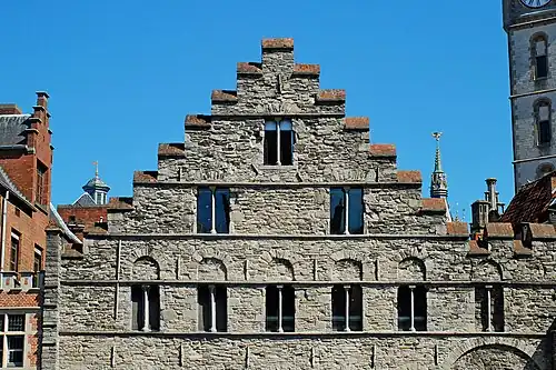 Le pignon vu depuis le quai aux Grains (Korenlei).