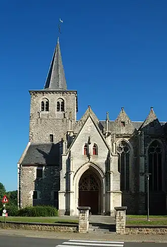 La tour et le portail sud.