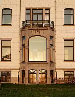 Oriel de la façade arrière.