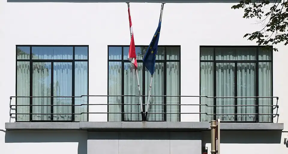 Les baies de l'étage.