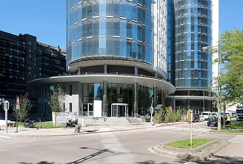 L'entrée de la Tour Allianz.