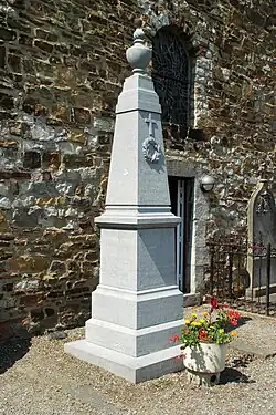 Le monument aux morts.