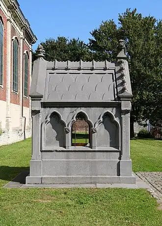 Chapelle funéraire.