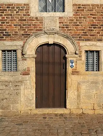 Porte baroque.