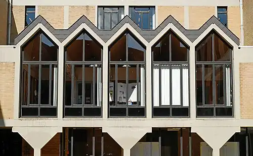 Galerie en encorbellement.