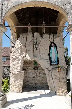 Détail du calvaire.