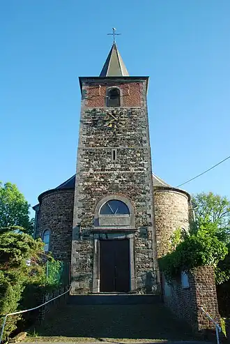 Le clocher à la lumière du soir.