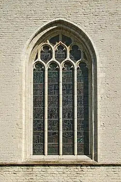 Fenêtre ogivale.