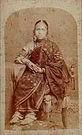 Fille Bengali en choli à manches longues (1880)
