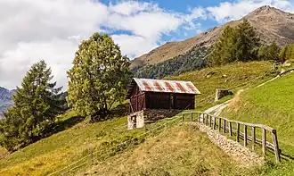 Abri dans le parc national du Stelvio, à proximité de lac Covel.