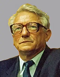 Description de l'image BernardJeu.jpg.