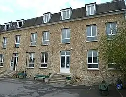 Description de cette image, également commentée ci-après