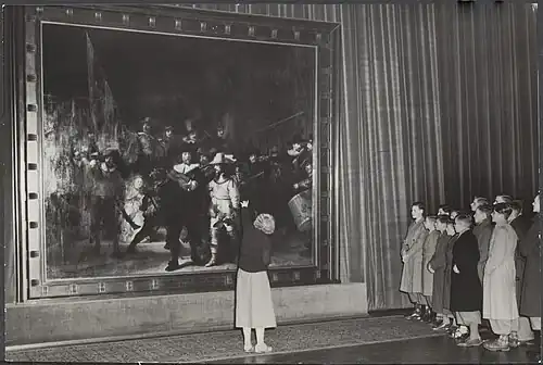 Présentation à des écoliers en 1952.