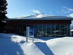 Façade de la bibliothèque Jean-Baptiste-Duberger à Québec.
